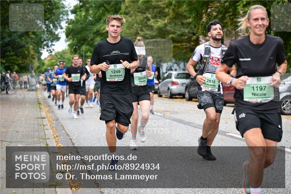 21.09.2025 - PSD Bank Halbmarathon Dr. Thomas Lammeyer http://msf.ph/oto/8924934 21.09.2025 10:44:10 Laufen 1249, 2654, 5, 2815, 1197 meine-sportfotos.de