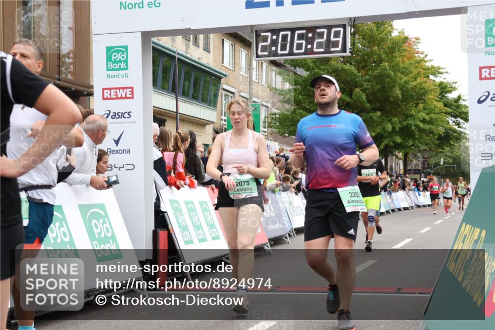 21.09.2025 - PSD Bank Halbmarathon Strokosch-Dieckow http://msf.ph/oto/8924974 21.09.2025 12:05:52 Ziel 1485, 2075, 2262, 2475, 2534, 2963, 3251, 4020, 4022 meine-sportfotos.de