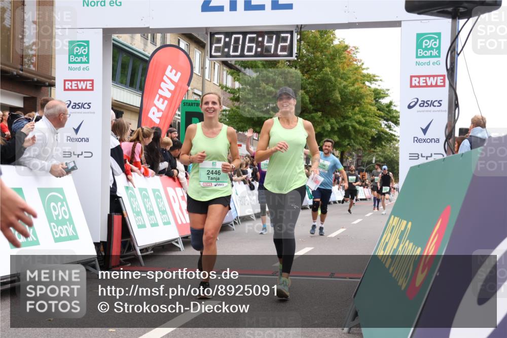 21.09.2025 - PSD Bank Halbmarathon Strokosch-Dieckow http://msf.ph/oto/8925091 21.09.2025 12:06:05 Ziel 1726, 1727, 2013, 2446, 3234, 3292, 3428, 3653 meine-sportfotos.de