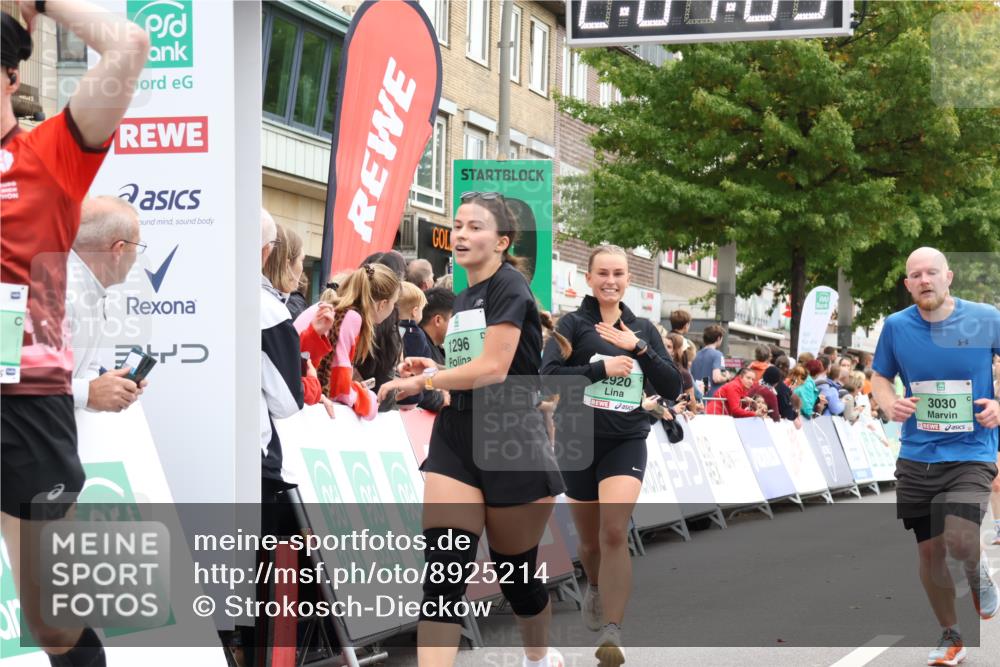 21.09.2025 - PSD Bank Halbmarathon Strokosch-Dieckow http://msf.ph/oto/8925214 21.09.2025 12:06:26 Ziel 1296, 2395, 2433, 2689, 2712, 2920, 3030, 3269 meine-sportfotos.de