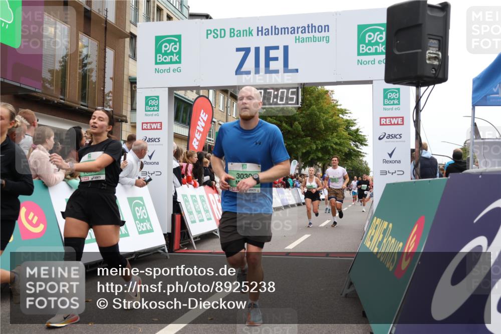 21.09.2025 - PSD Bank Halbmarathon Strokosch-Dieckow http://msf.ph/oto/8925238 21.09.2025 12:06:28 Ziel 1021, 1296, 2395, 2433, 2689, 2712, 2920, 3030, 3269 meine-sportfotos.de