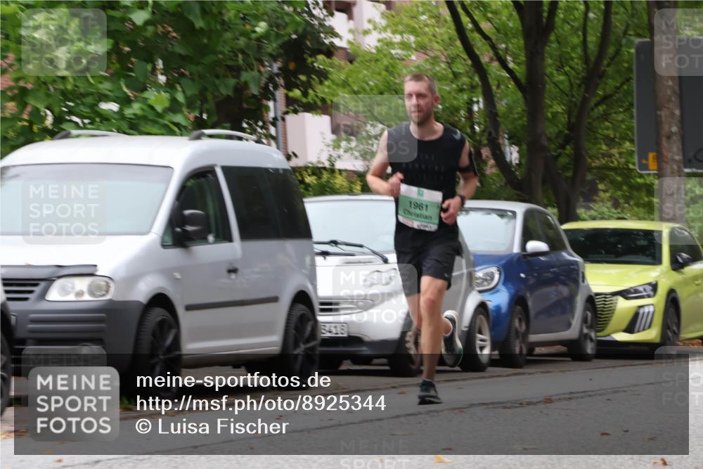 21.09.2025 - PSD Bank Halbmarathon Luisa Fischer http://msf.ph/oto/8925344 21.09.2025 11:23:16 Laufen 6418, 1961 meine-sportfotos.de
