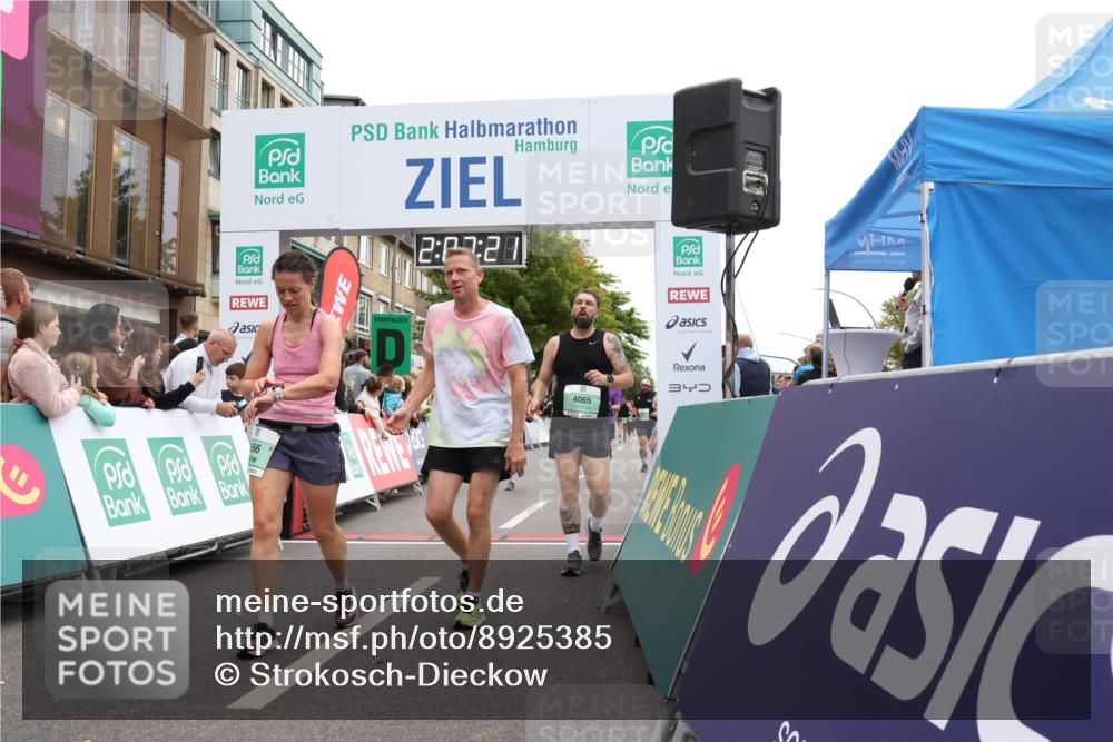 21.09.2025 - PSD Bank Halbmarathon Strokosch-Dieckow http://msf.ph/oto/8925385 21.09.2025 12:06:44 Ziel 1334, 2656, 2698, 2711, 2838, 2933, 3059, 3465, 3586, 3955, 4065 meine-sportfotos.de