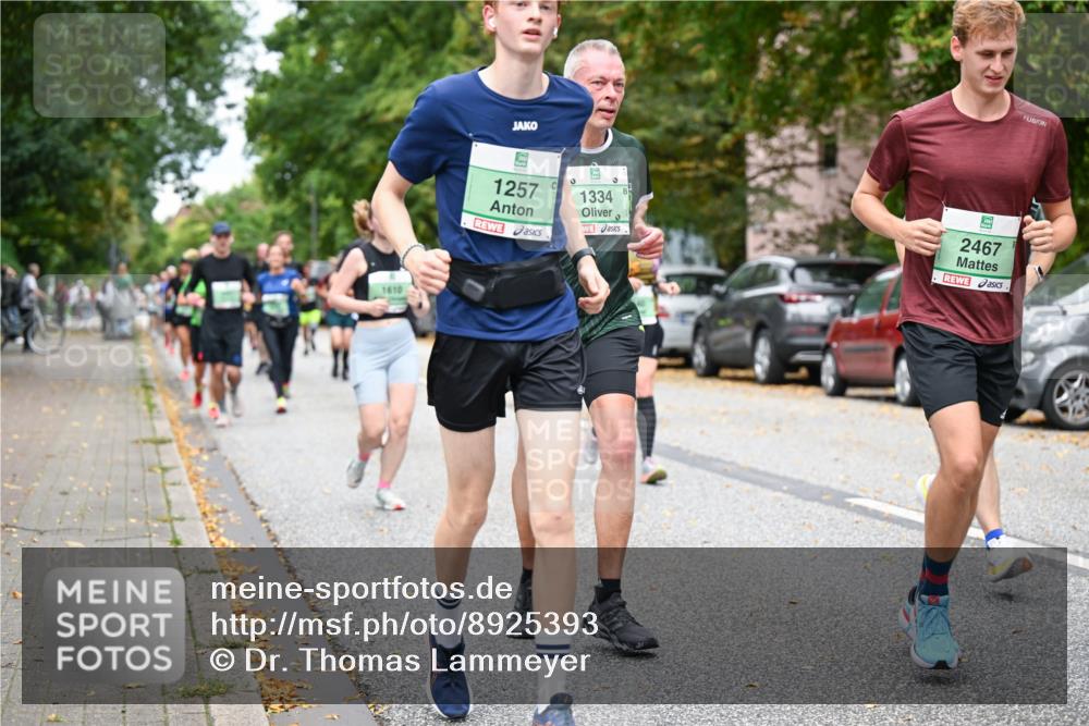 21.09.2025 - PSD Bank Halbmarathon Dr. Thomas Lammeyer http://msf.ph/oto/8925393 21.09.2025 10:44:35 Laufen 1610, 1257, 1334, 2467 meine-sportfotos.de