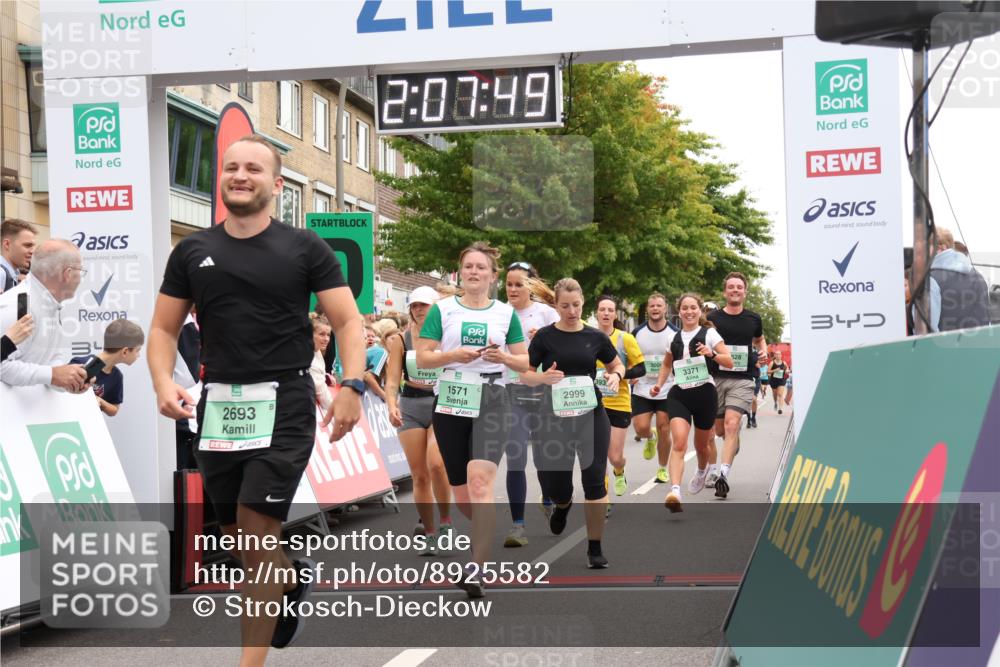 21.09.2025 - PSD Bank Halbmarathon Strokosch-Dieckow http://msf.ph/oto/8925582 21.09.2025 12:07:12 Ziel 1388, 1571, 1594, 2223, 2628, 2693, 2789, 2999, 3006, 3266, 3371, 3555, 3931 meine-sportfotos.de