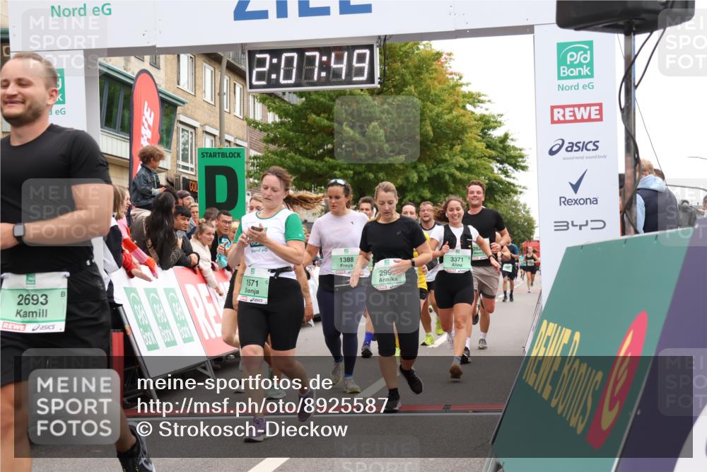 21.09.2025 - PSD Bank Halbmarathon Strokosch-Dieckow http://msf.ph/oto/8925587 21.09.2025 12:07:13 Ziel 1388, 1571, 1594, 2223, 2628, 2693, 2789, 2999, 3006, 3371, 3555, 3931 meine-sportfotos.de