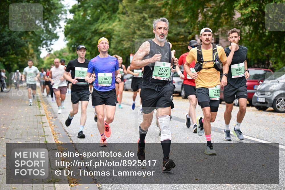 21.09.2025 - PSD Bank Halbmarathon Dr. Thomas Lammeyer http://msf.ph/oto/8925617 21.09.2025 10:44:46 Laufen 2637, 3389, 2187, 1772, 2658 meine-sportfotos.de