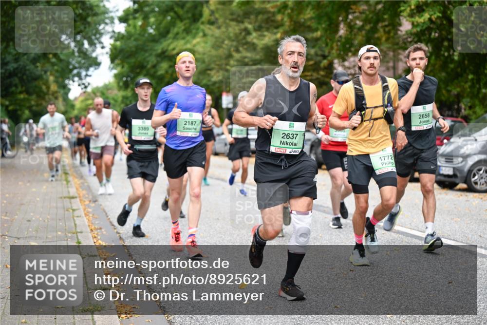 21.09.2025 - PSD Bank Halbmarathon Dr. Thomas Lammeyer http://msf.ph/oto/8925621 21.09.2025 10:44:46 Laufen 2187, 3389, 2637, 1772, 2658 meine-sportfotos.de