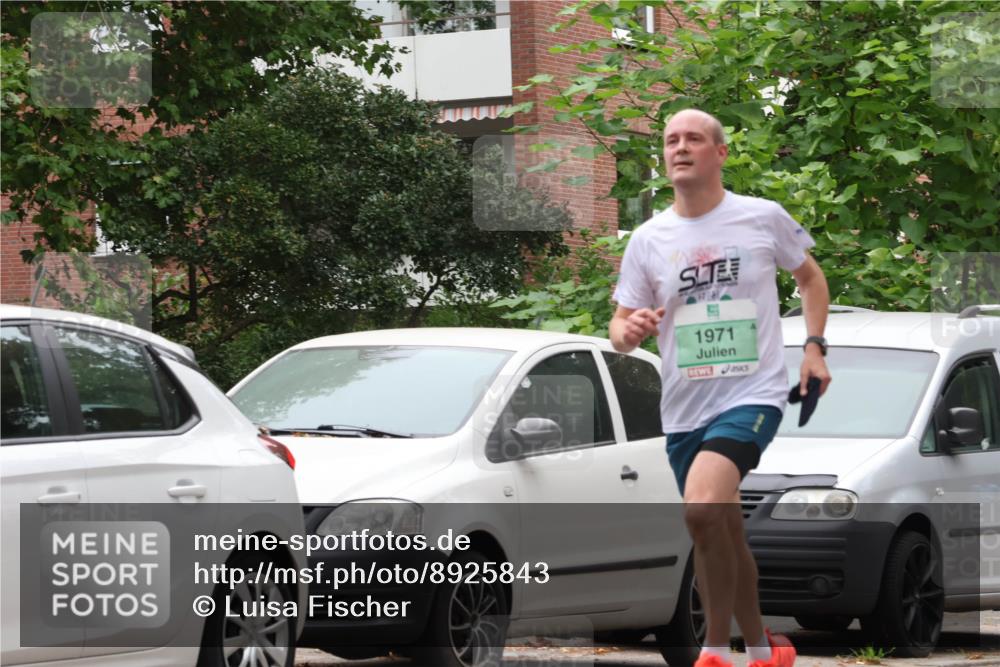 21.09.2025 - PSD Bank Halbmarathon Luisa Fischer http://msf.ph/oto/8925843 21.09.2025 11:25:59 Laufen 1971 meine-sportfotos.de