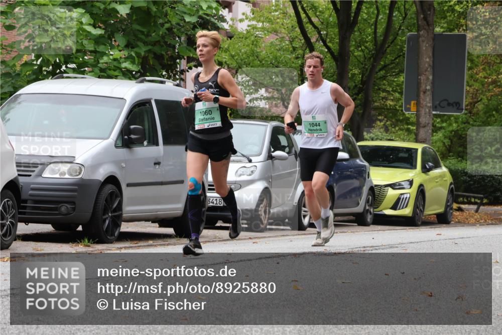 21.09.2025 - PSD Bank Halbmarathon Luisa Fischer http://msf.ph/oto/8925880 21.09.2025 11:26:11 Laufen 1060, 3418, 1044 meine-sportfotos.de