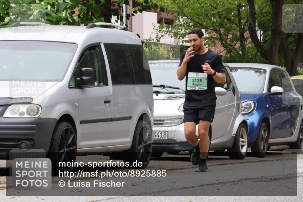 21.09.2025 - PSD Bank Halbmarathon Luisa Fischer http://msf.ph/oto/8925885 21.09.2025 11:26:24 Laufen 3418, 2128 meine-sportfotos.de