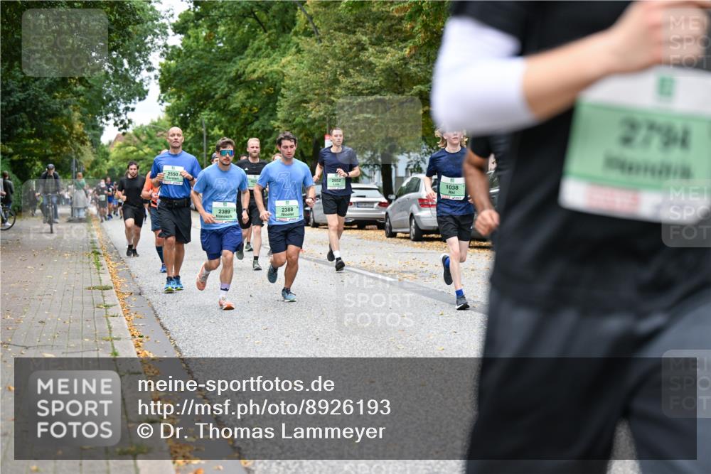 21.09.2025 - PSD Bank Halbmarathon Dr. Thomas Lammeyer http://msf.ph/oto/8926193 21.09.2025 10:45:26 Laufen 2550, 2389, 2388, 2952, 1038, 2791 meine-sportfotos.de