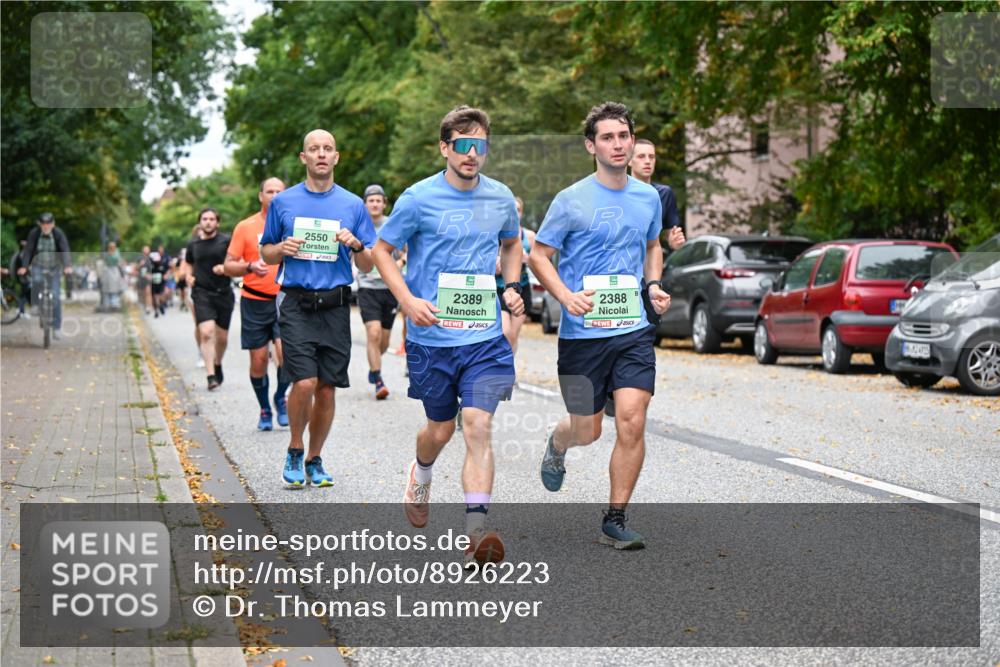 21.09.2025 - PSD Bank Halbmarathon Dr. Thomas Lammeyer http://msf.ph/oto/8926223 21.09.2025 10:45:28 Laufen 2550, 2389, 2388 meine-sportfotos.de