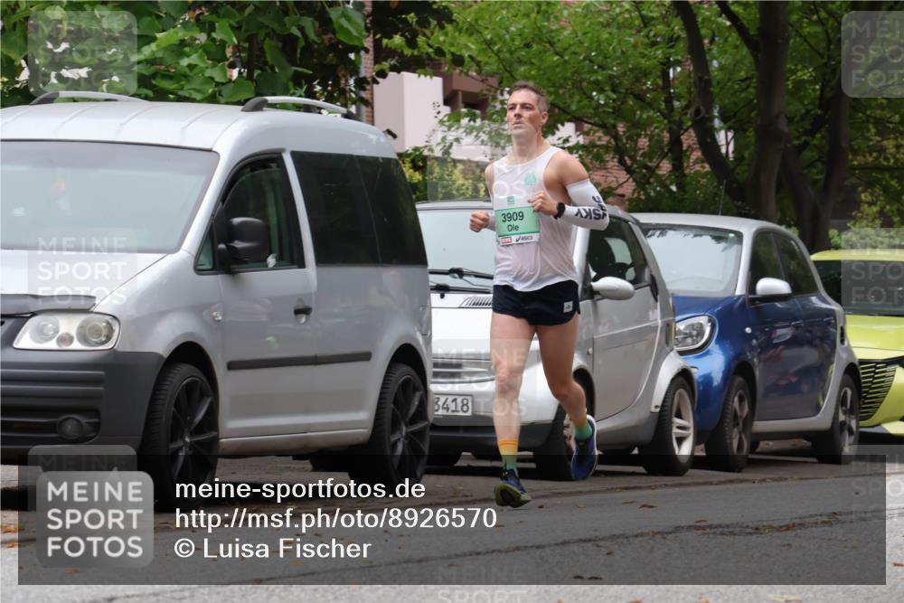 21.09.2025 - PSD Bank Halbmarathon Luisa Fischer http://msf.ph/oto/8926570 21.09.2025 11:29:53 Laufen 3418, 3909 meine-sportfotos.de