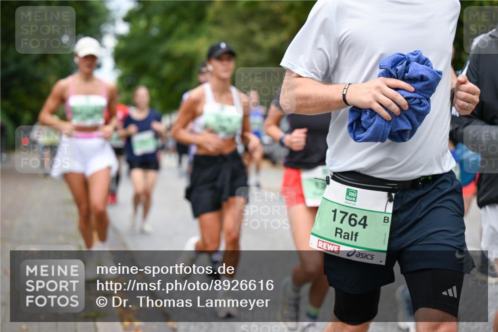 21.09.2025 - PSD Bank Halbmarathon Dr. Thomas Lammeyer http://msf.ph/oto/8926616 21.09.2025 10:45:58 Laufen 1764 meine-sportfotos.de