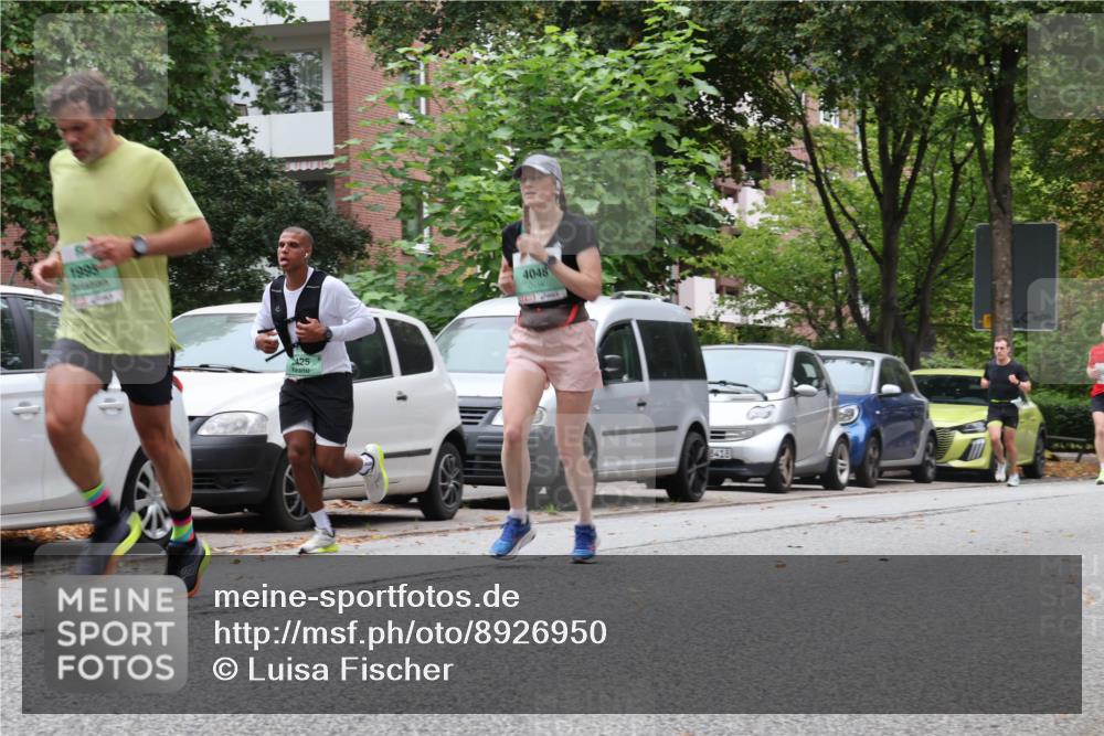21.09.2025 - PSD Bank Halbmarathon Luisa Fischer http://msf.ph/oto/8926950 21.09.2025 11:31:52 Laufen 1998, 425, 4048, 6418 meine-sportfotos.de