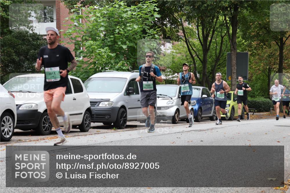21.09.2025 - PSD Bank Halbmarathon Luisa Fischer http://msf.ph/oto/8927005 21.09.2025 11:32:10 Laufen 3911, 3418, 2127, 2123 meine-sportfotos.de