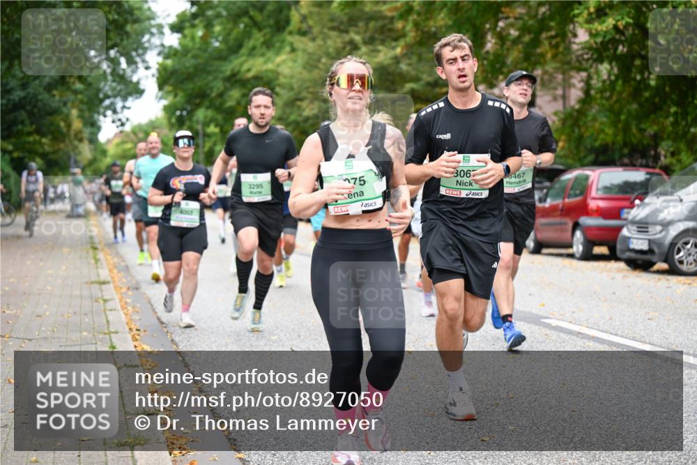 21.09.2025 - PSD Bank Halbmarathon Dr. Thomas Lammeyer http://msf.ph/oto/8927050 21.09.2025 10:46:27 Laufen 4003, 3295, 306, 5467, 75 meine-sportfotos.de