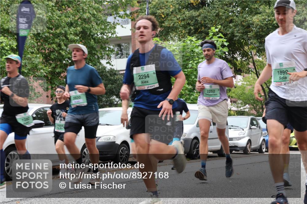 21.09.2025 - PSD Bank Halbmarathon Luisa Fischer http://msf.ph/oto/8927168 21.09.2025 11:33:06 Laufen 1554, 2294, 2252, 8418, 1899 meine-sportfotos.de