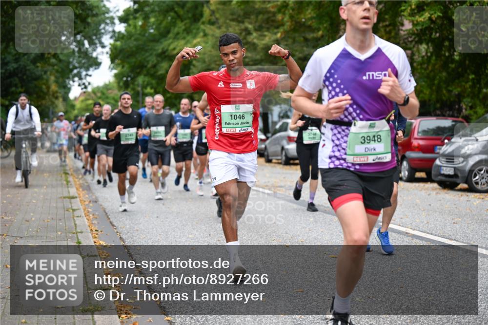 21.09.2025 - PSD Bank Halbmarathon Dr. Thomas Lammeyer http://msf.ph/oto/8927266 21.09.2025 10:46:41 Laufen 2745, 1046, 3948 meine-sportfotos.de
