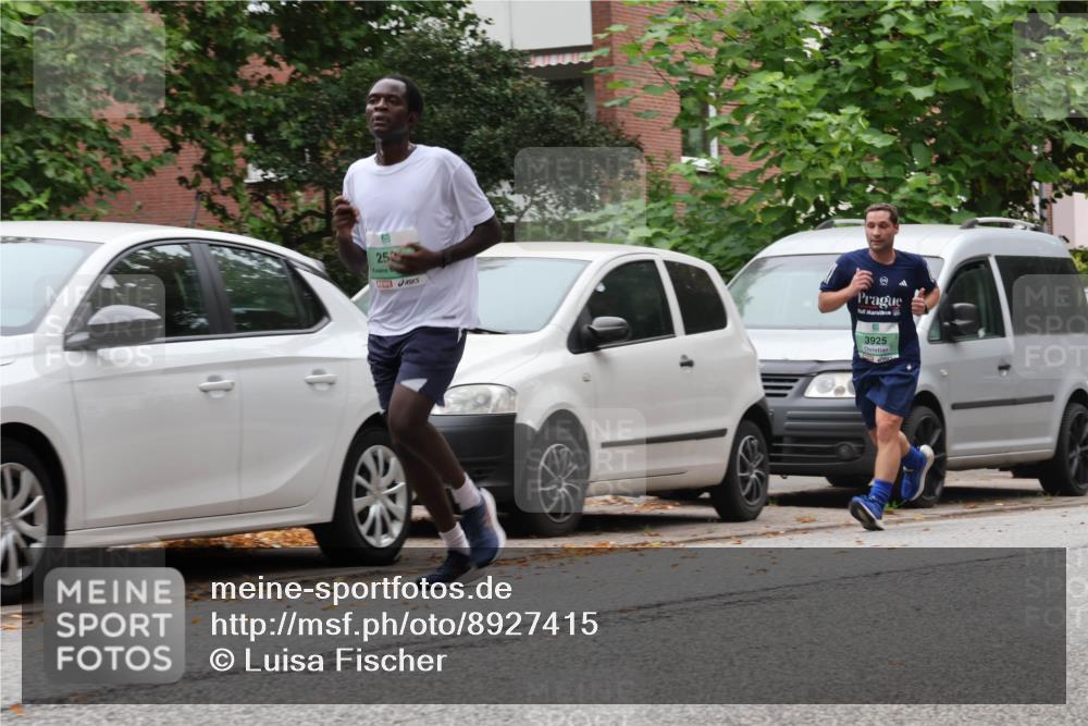 21.09.2025 - PSD Bank Halbmarathon Luisa Fischer http://msf.ph/oto/8927415 21.09.2025 11:34:26 Laufen 250, 3925 meine-sportfotos.de