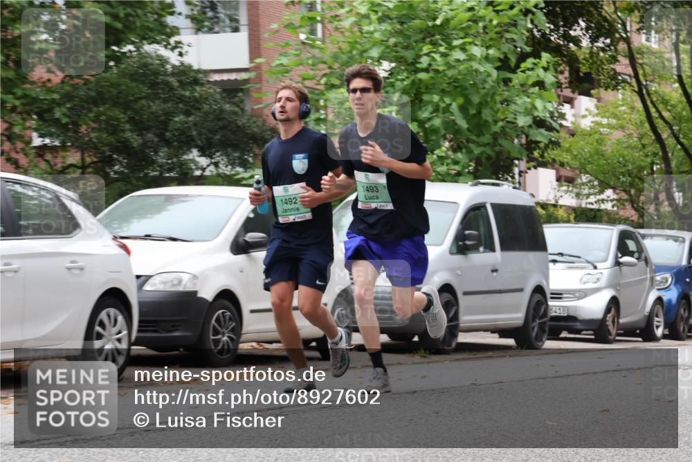 21.09.2025 - PSD Bank Halbmarathon Luisa Fischer http://msf.ph/oto/8927602 21.09.2025 11:35:26 Laufen 1492, 1493, 8418 meine-sportfotos.de