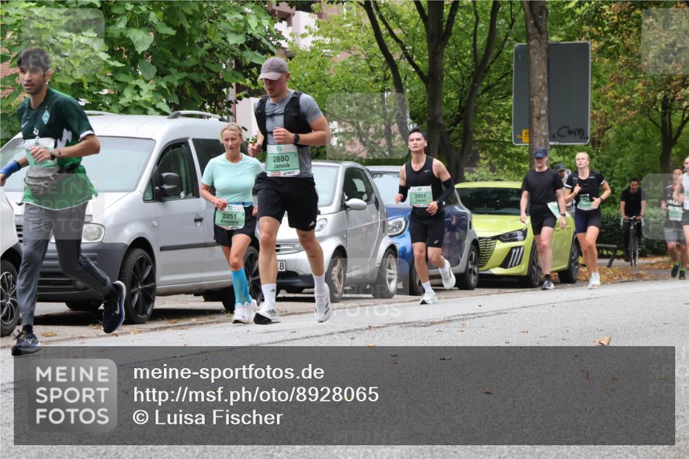21.09.2025 - PSD Bank Halbmarathon Luisa Fischer http://msf.ph/oto/8928065 21.09.2025 11:37:53 Laufen 2251, 2880, 8, 2993, 2335 meine-sportfotos.de