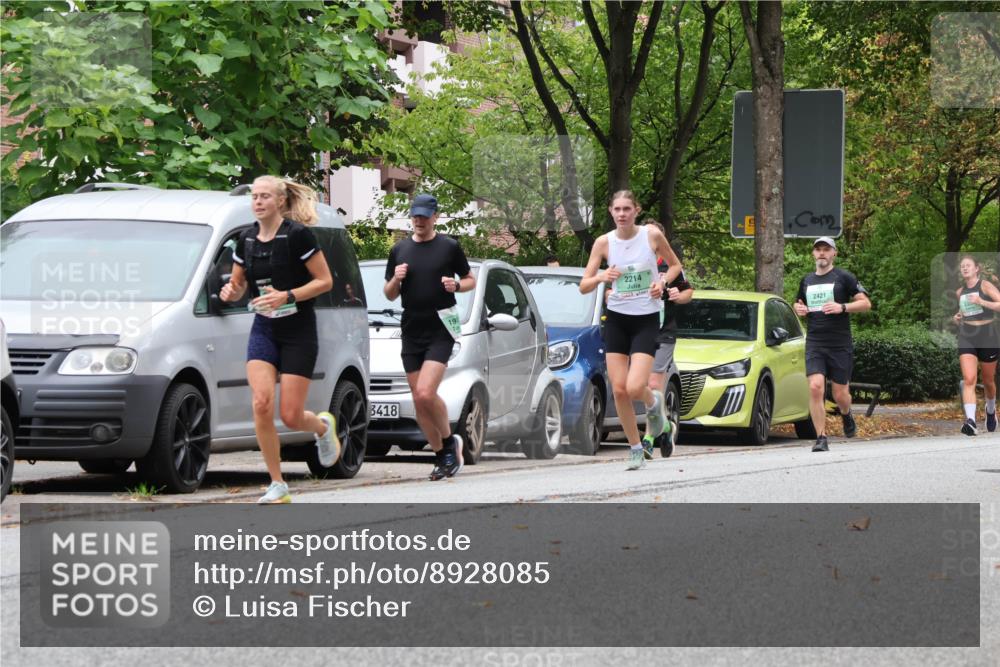 21.09.2025 - PSD Bank Halbmarathon Luisa Fischer http://msf.ph/oto/8928085 21.09.2025 11:37:57 Laufen 3418, 2214, 2421 meine-sportfotos.de