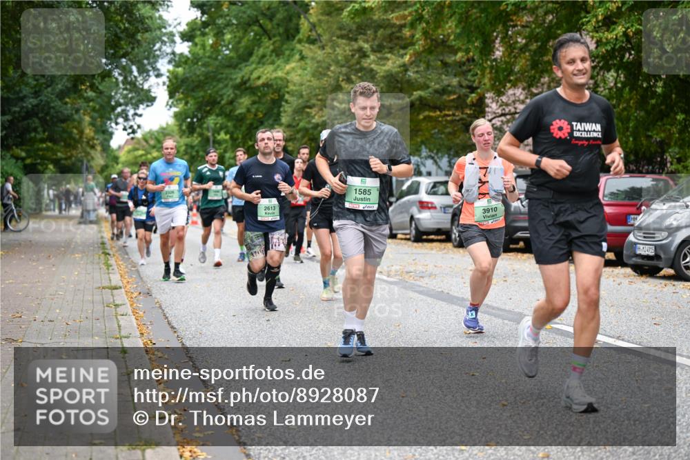 21.09.2025 - PSD Bank Halbmarathon Dr. Thomas Lammeyer http://msf.ph/oto/8928087 21.09.2025 10:47:41 Laufen 2326, 2613, 1585, 3910, 4915 meine-sportfotos.de
