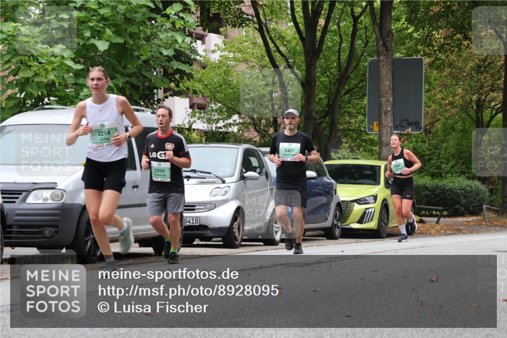 21.09.2025 - PSD Bank Halbmarathon Luisa Fischer http://msf.ph/oto/8928095 21.09.2025 11:37:59 Laufen 2214, 2421, 2335, 3418, 2307 meine-sportfotos.de