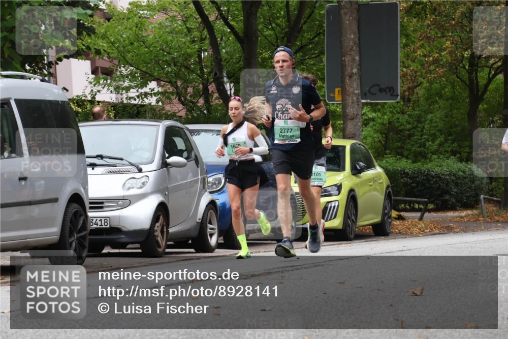 21.09.2025 - PSD Bank Halbmarathon Luisa Fischer http://msf.ph/oto/8928141 21.09.2025 11:38:10 Laufen 3418, 5, 1659, 2777, 2101 meine-sportfotos.de