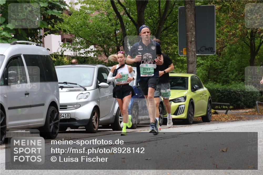 21.09.2025 - PSD Bank Halbmarathon Luisa Fischer http://msf.ph/oto/8928142 21.09.2025 11:38:10 Laufen 3418, 659, 2777, 2101 meine-sportfotos.de