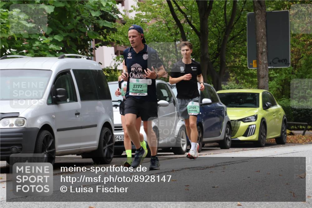 21.09.2025 - PSD Bank Halbmarathon Luisa Fischer http://msf.ph/oto/8928147 21.09.2025 11:38:11 Laufen 3418, 2777, 2101 meine-sportfotos.de