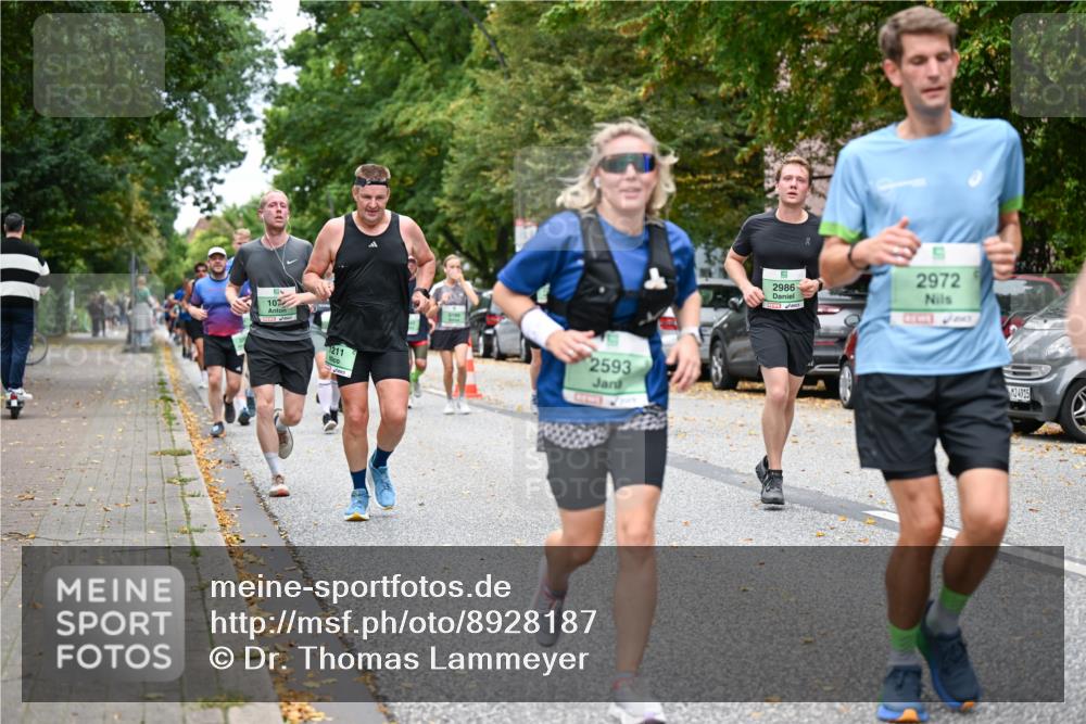 21.09.2025 - PSD Bank Halbmarathon Dr. Thomas Lammeyer http://msf.ph/oto/8928187 21.09.2025 10:47:47 Laufen 107, 1211, 2593, 90, 2986, 2972, 4915 meine-sportfotos.de