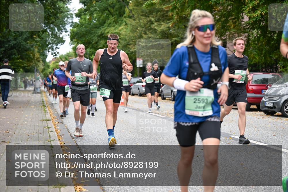 21.09.2025 - PSD Bank Halbmarathon Dr. Thomas Lammeyer http://msf.ph/oto/8928199 21.09.2025 10:47:48 Laufen 1072, 1211, 2593, 36, 4915 meine-sportfotos.de
