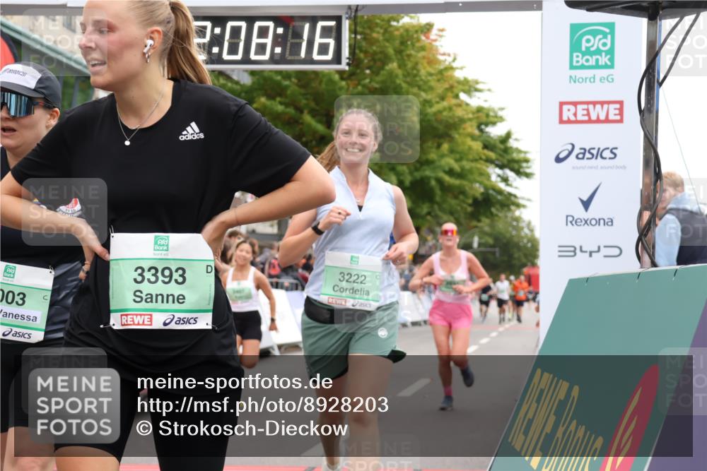21.09.2025 - PSD Bank Halbmarathon Strokosch-Dieckow http://msf.ph/oto/8928203 21.09.2025 12:07:39 Ziel 1686, 2532, 2864, 2942, 2949, 3065, 3222, 3393, 3407, 4003 meine-sportfotos.de
