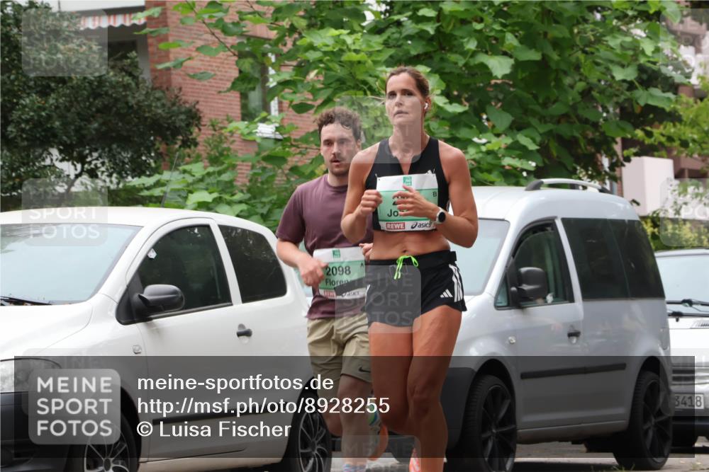 21.09.2025 - PSD Bank Halbmarathon Luisa Fischer http://msf.ph/oto/8928255 21.09.2025 11:38:33 Laufen 2098, 3418 meine-sportfotos.de