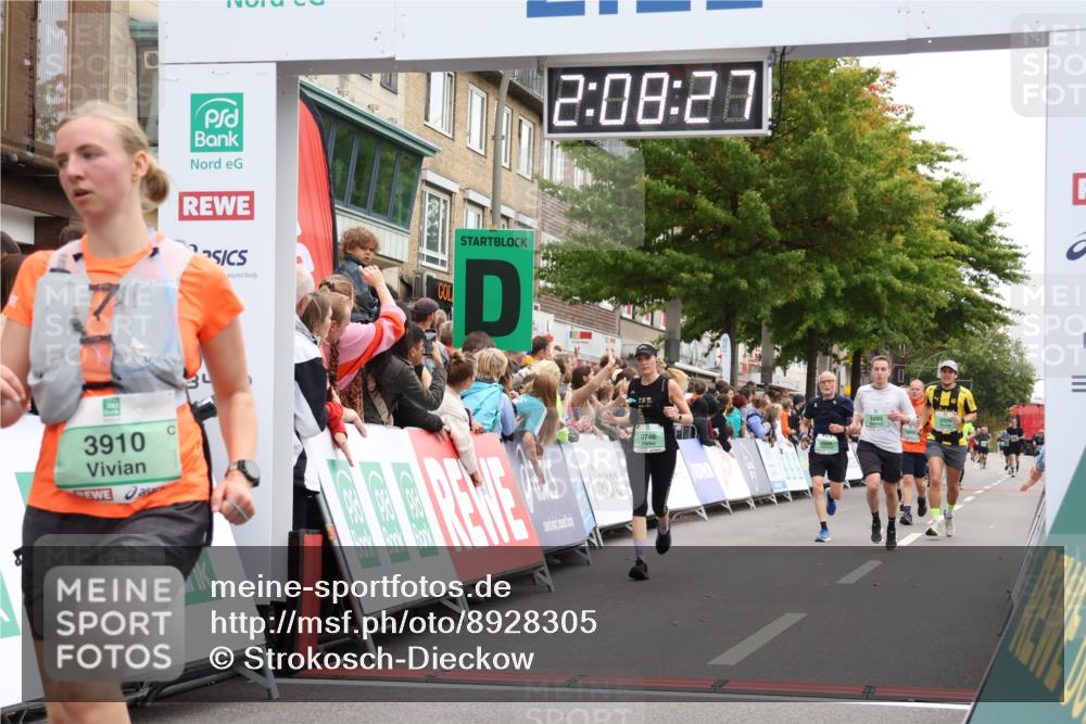 21.09.2025 - PSD Bank Halbmarathon Strokosch-Dieckow http://msf.ph/oto/8928305 21.09.2025 12:07:50 Ziel 2493, 2506, 2956, 3729, 3746, 3910 meine-sportfotos.de
