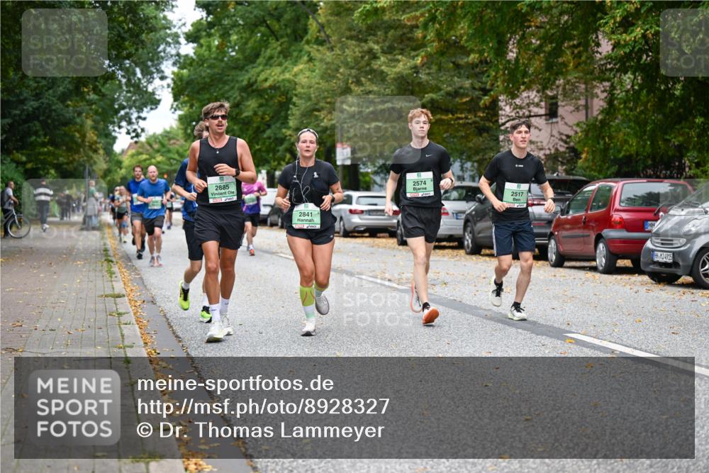 21.09.2025 - PSD Bank Halbmarathon Dr. Thomas Lammeyer http://msf.ph/oto/8928327 21.09.2025 10:47:55 Laufen 2885, 2841, 2574, 2517, 4915 meine-sportfotos.de
