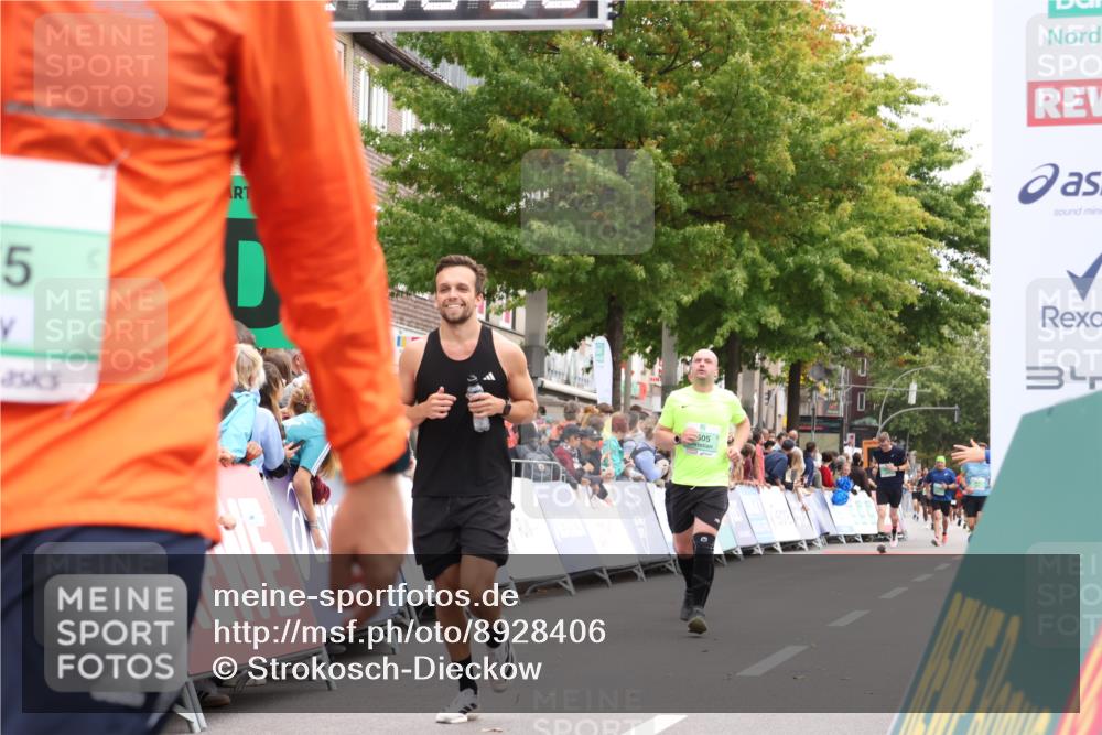 21.09.2025 - PSD Bank Halbmarathon Strokosch-Dieckow http://msf.ph/oto/8928406 21.09.2025 12:07:59 Ziel 2493, 2883, 2956, 3396, 3505, 3729, 3746, 3948, 3975 meine-sportfotos.de