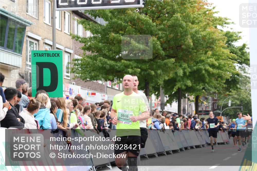 21.09.2025 - PSD Bank Halbmarathon Strokosch-Dieckow http://msf.ph/oto/8928421 21.09.2025 12:08:02 Ziel 2493, 2883, 2956, 3396, 3505, 3729, 3948, 3975 meine-sportfotos.de