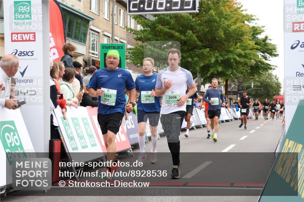 21.09.2025 - PSD Bank Halbmarathon Strokosch-Dieckow http://msf.ph/oto/8928536 21.09.2025 12:08:16 Ziel 1495, 1496, 2396, 2593, 2612, 2896, 2908, 2972, 3108, 3439 meine-sportfotos.de