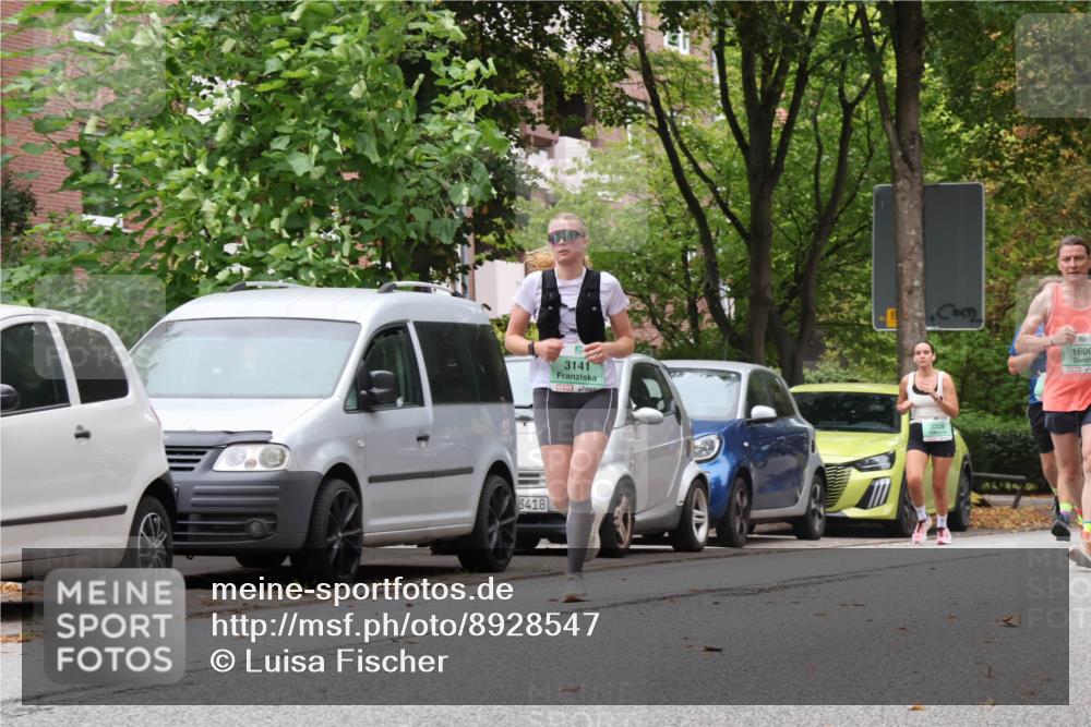 21.09.2025 - PSD Bank Halbmarathon Luisa Fischer http://msf.ph/oto/8928547 21.09.2025 11:41:18 Laufen 8418, 3141, 2228, 1600 meine-sportfotos.de