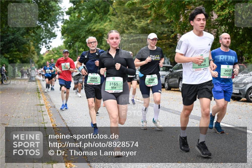 21.09.2025 - PSD Bank Halbmarathon Dr. Thomas Lammeyer http://msf.ph/oto/8928574 21.09.2025 10:48:09 Laufen 2956, 3161, 1760, 2617, 4915 meine-sportfotos.de