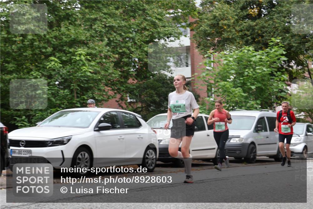 21.09.2025 - PSD Bank Halbmarathon Luisa Fischer http://msf.ph/oto/8928603 21.09.2025 11:41:35 Laufen 80, 1199, 2588, 2537 meine-sportfotos.de