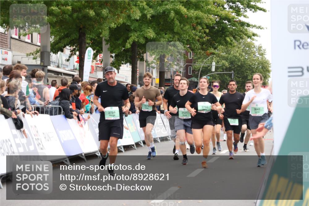 21.09.2025 - PSD Bank Halbmarathon Strokosch-Dieckow http://msf.ph/oto/8928621 21.09.2025 12:08:26 Ziel 2176, 2396, 2612, 2896, 3641, 3760 meine-sportfotos.de