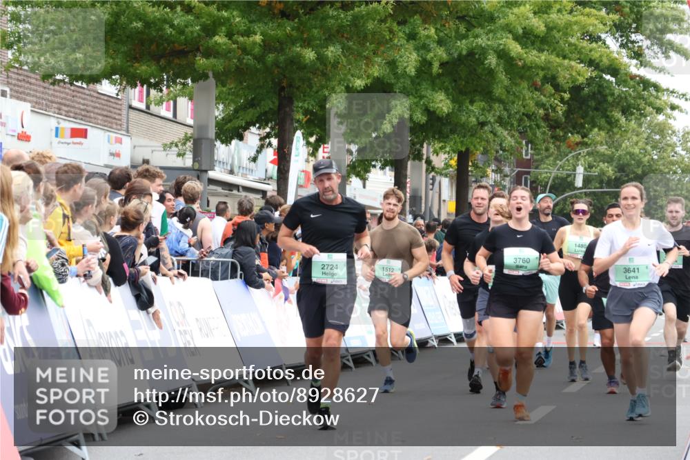 21.09.2025 - PSD Bank Halbmarathon Strokosch-Dieckow http://msf.ph/oto/8928627 21.09.2025 12:08:27 Ziel 2176, 2396, 2612, 2724, 2896, 3641, 3760 meine-sportfotos.de