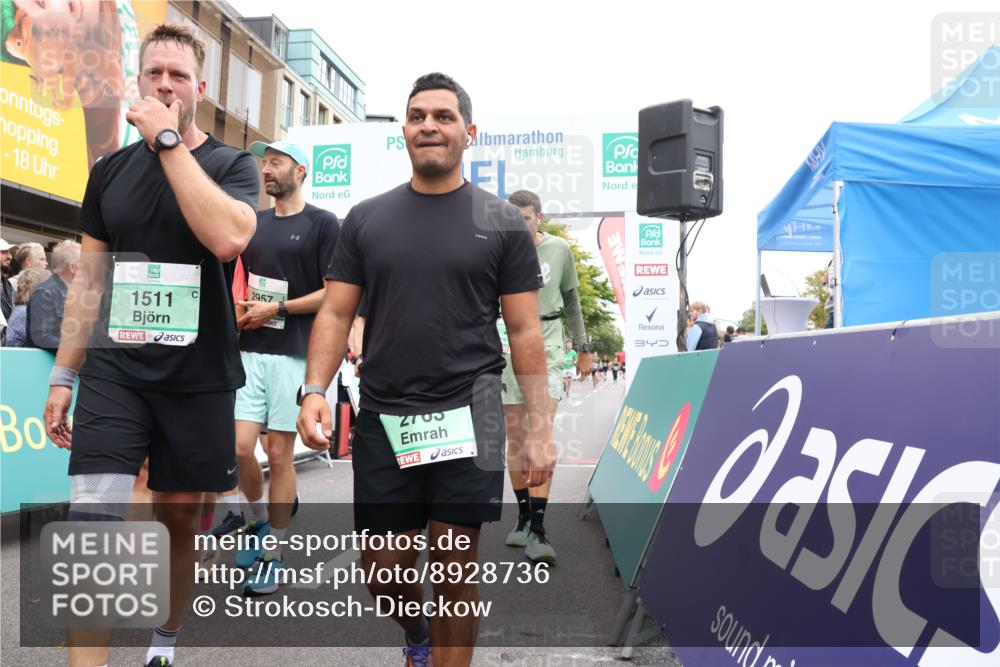 21.09.2025 - PSD Bank Halbmarathon Strokosch-Dieckow http://msf.ph/oto/8928736 21.09.2025 12:08:38 Ziel 1480, 1511, 1512, 1673, 2133, 2521, 2644, 2724, 2763, 2818, 2957, 3137, 3150, 3205, 3235, 3641, 3760 meine-sportfotos.de