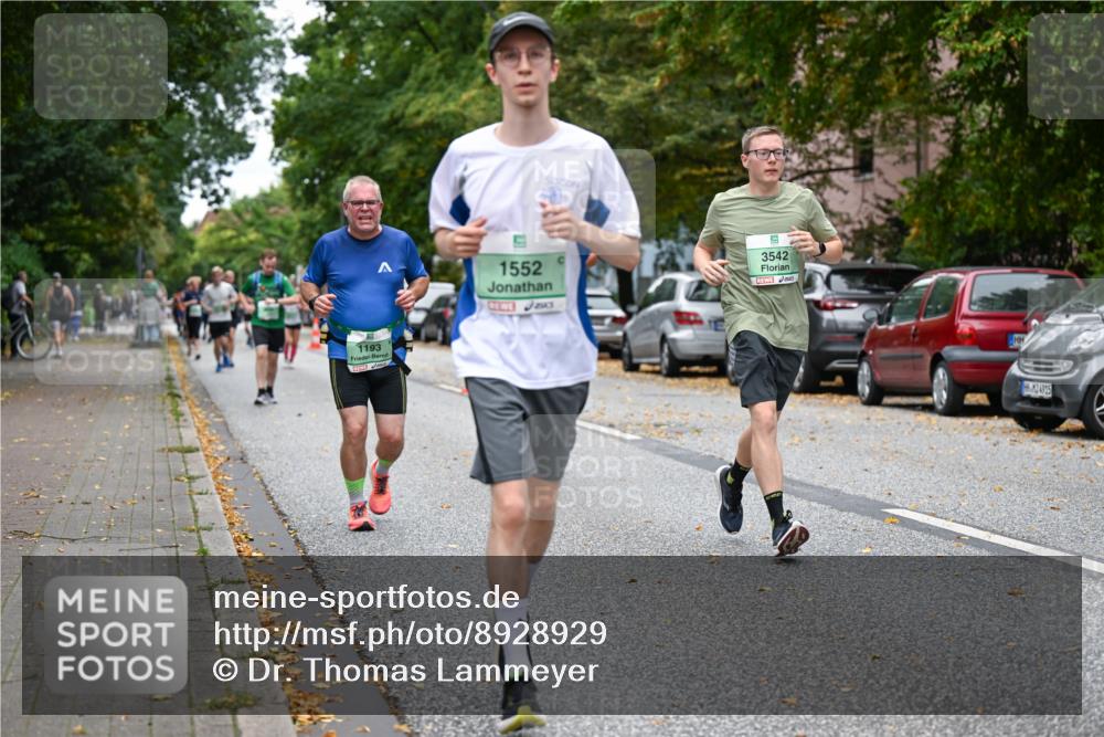 21.09.2025 - PSD Bank Halbmarathon Dr. Thomas Lammeyer http://msf.ph/oto/8928929 21.09.2025 10:48:30 Laufen 1193, 1552, 3542 meine-sportfotos.de