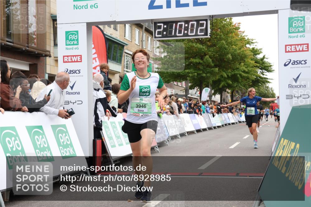 21.09.2025 - PSD Bank Halbmarathon Strokosch-Dieckow http://msf.ph/oto/8928985 21.09.2025 12:09:26 Ziel 1080, 2623, 3008, 3127, 3946 meine-sportfotos.de